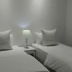 Uniquestay Paardevlei Deluxe Apartment
